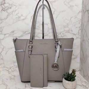 Michael Kors Charlotte Large Top Zip Tote set